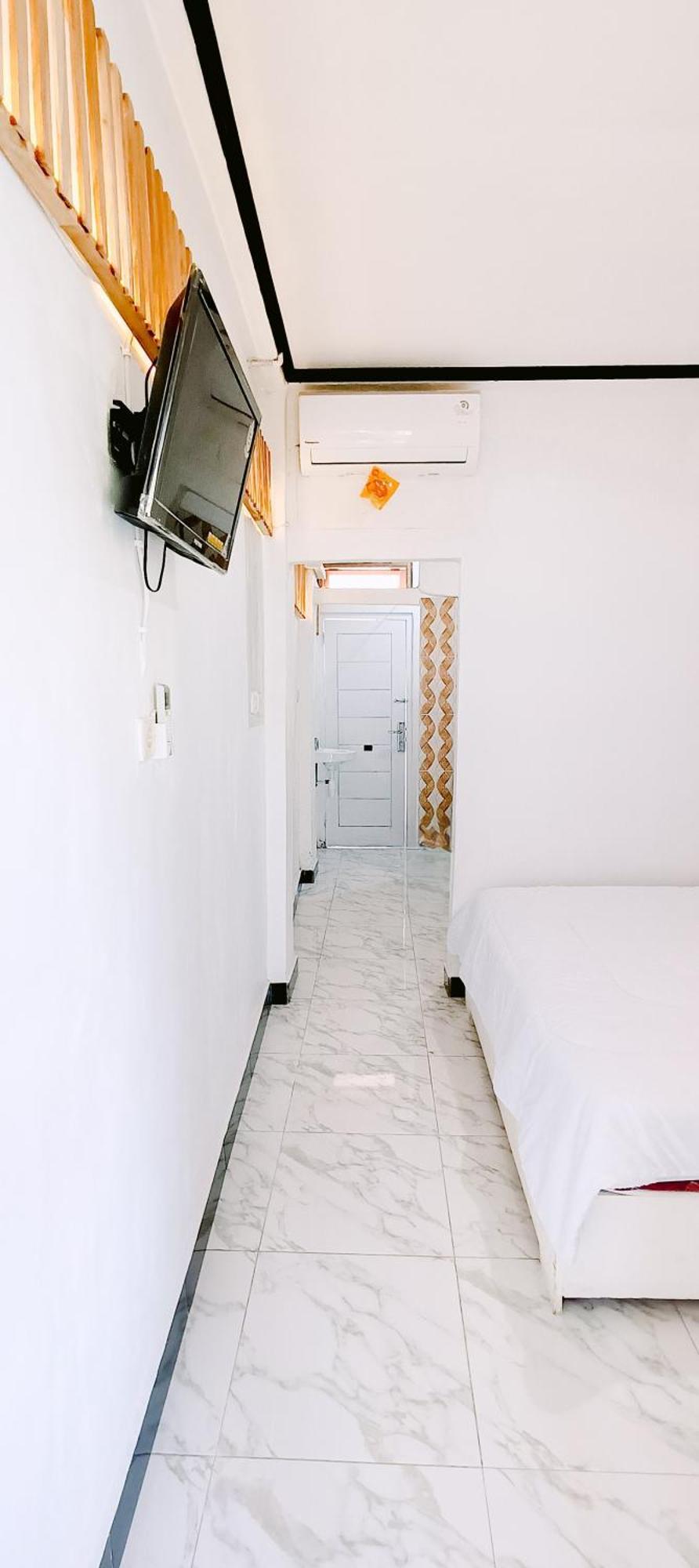 Getrudis Guesthouse Labuan Bajo Exterior foto